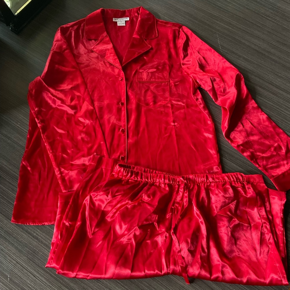 Ivy & Annabelle red 2 piece pajama